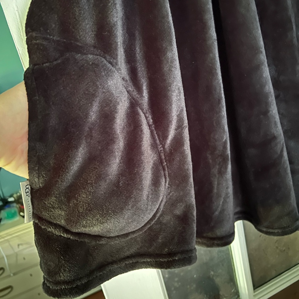 UGG Women's Black Cozy Cardigan - Picture 5 of 8